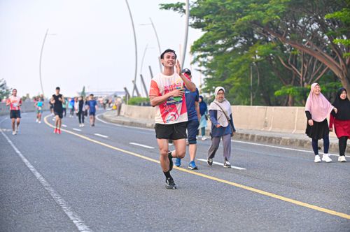 Race photo from NOTARACE 2025