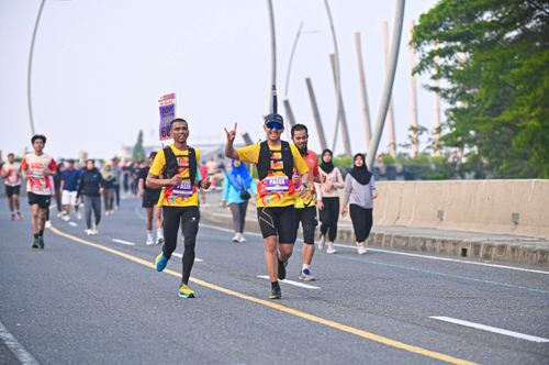 Race photo from NOTARACE 2025
