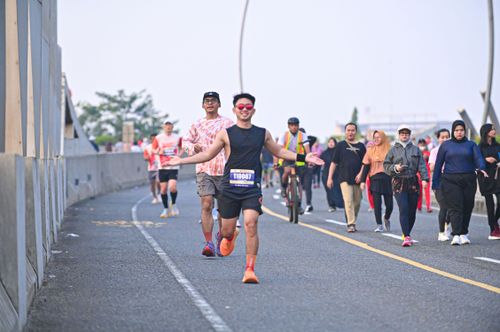 Race photo from NOTARACE 2025