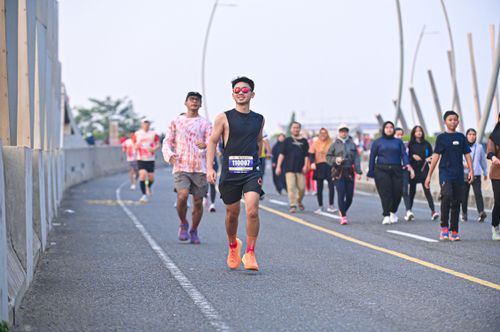 Race photo from NOTARACE 2025