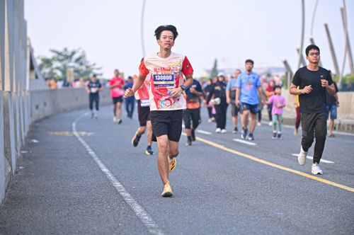 Race photo from NOTARACE 2025