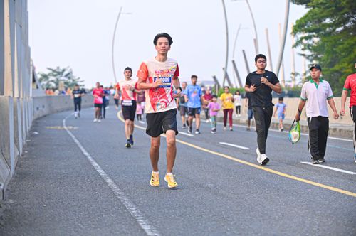 Race photo from NOTARACE 2025