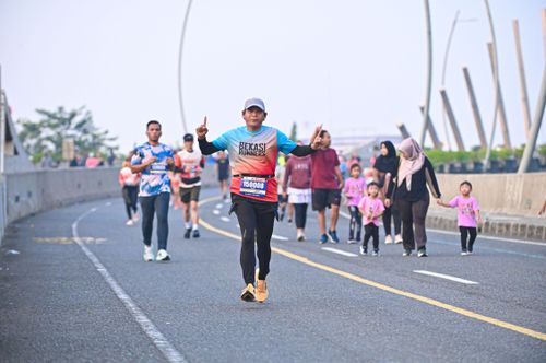 Race photo from NOTARACE 2025