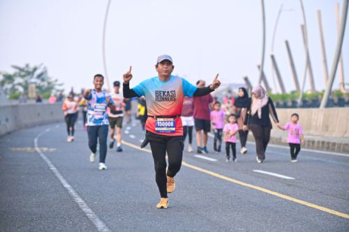 Race photo from NOTARACE 2025