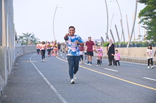 Race photo from NOTARACE 2025