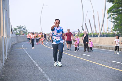Race photo from NOTARACE 2025