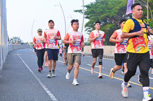 Race photo from NOTARACE 2025