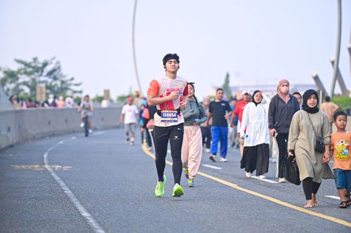 Race photo from NOTARACE 2025