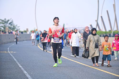 Race photo from NOTARACE 2025