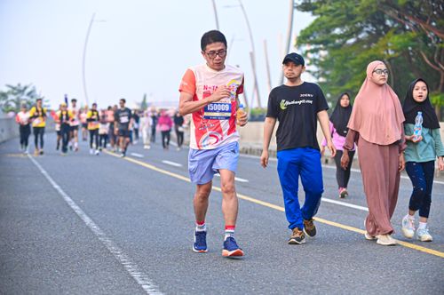 Race photo from NOTARACE 2025