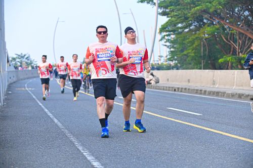 Race photo from NOTARACE 2025