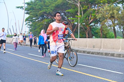 Race photo from NOTARACE 2025
