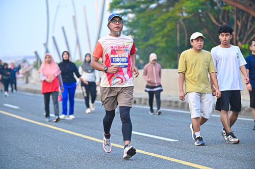 Race photo from NOTARACE 2025