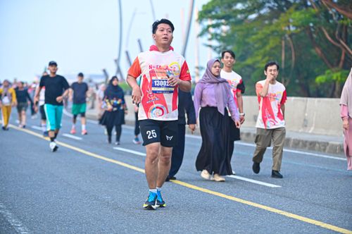Race photo from NOTARACE 2025