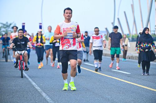 Race photo from NOTARACE 2025