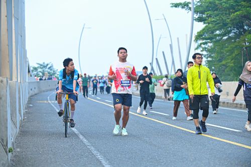 Race photo from NOTARACE 2025