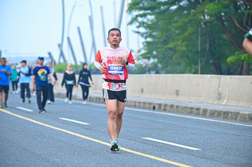 Race photo from NOTARACE 2025
