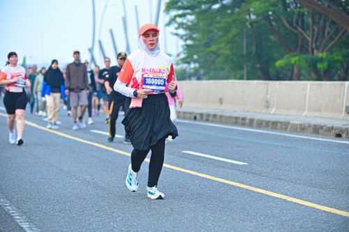 Race photo from NOTARACE 2025
