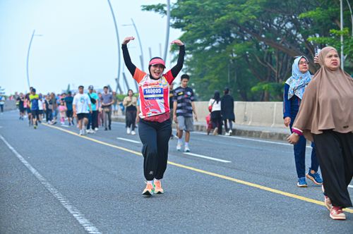 Race photo from NOTARACE 2025