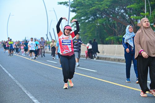 Race photo from NOTARACE 2025