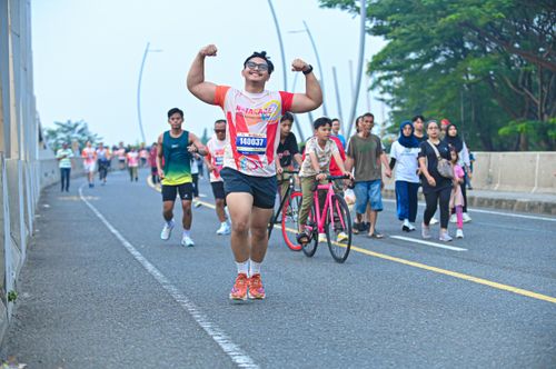 Race photo from NOTARACE 2025