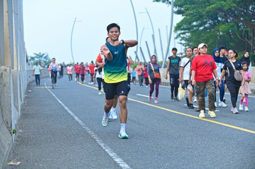Race photo from NOTARACE 2025