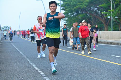 Race photo from NOTARACE 2025