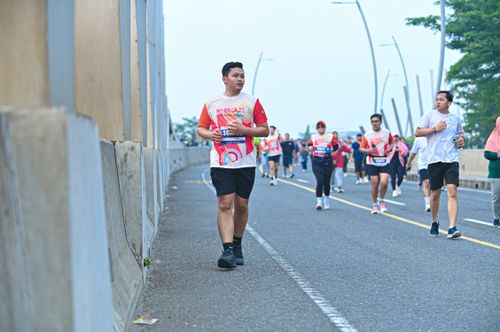 Race photo from NOTARACE 2025