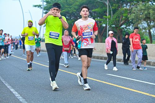 Race photo from NOTARACE 2025