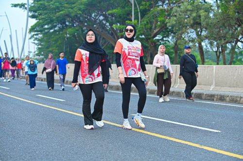 Race photo from NOTARACE 2025