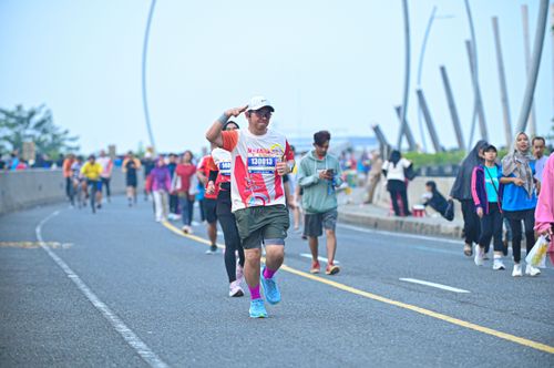 Race photo from NOTARACE 2025