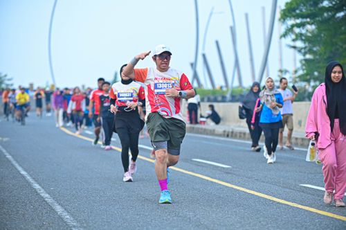 Race photo from NOTARACE 2025
