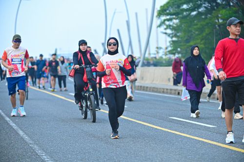 Race photo from NOTARACE 2025