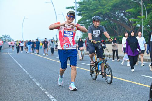 Race photo from NOTARACE 2025