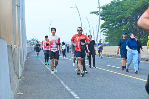 Race photo from NOTARACE 2025