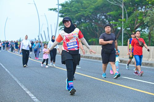 Race photo from NOTARACE 2025