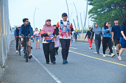 Race photo from NOTARACE 2025