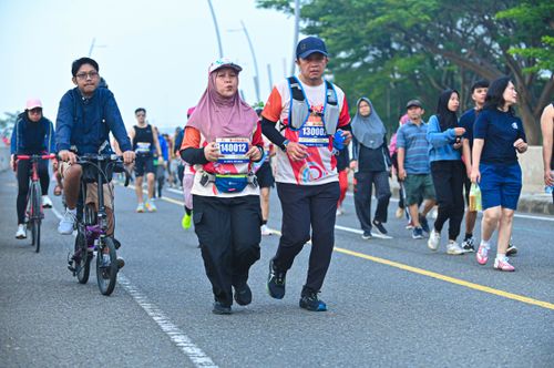 Race photo from NOTARACE 2025