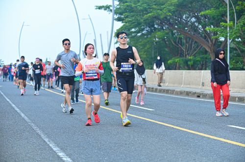 Race photo from NOTARACE 2025