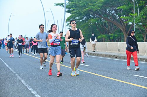 Race photo from NOTARACE 2025