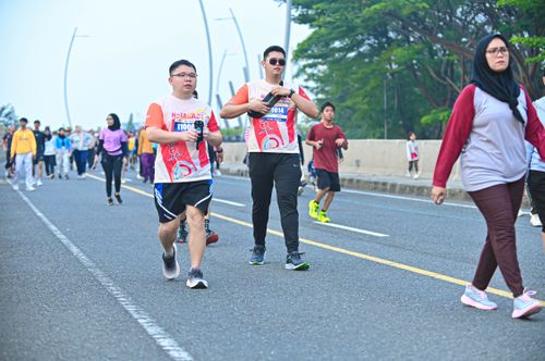 Race photo from NOTARACE 2025