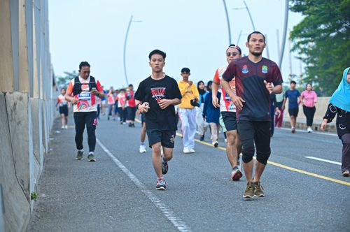 Race photo from NOTARACE 2025
