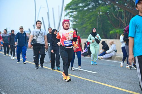 Race photo from NOTARACE 2025