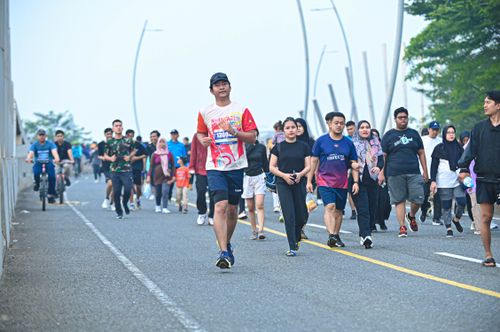 Race photo from NOTARACE 2025