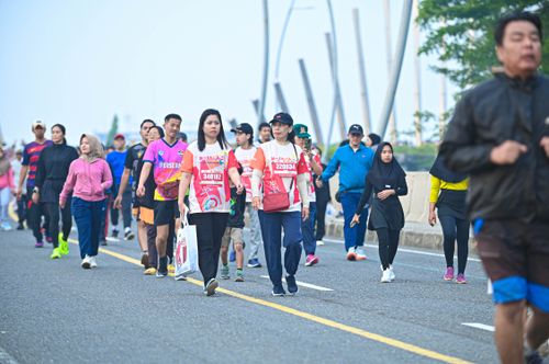 Race photo from NOTARACE 2025