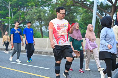 Race photo from NOTARACE 2025