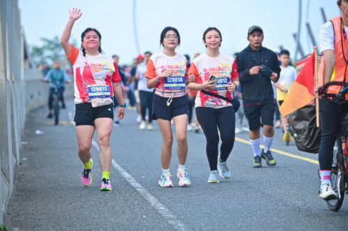 Race photo from NOTARACE 2025
