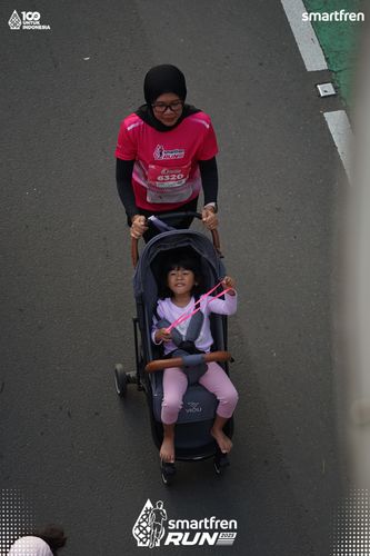 Race photo from Smartfren Run 2025 