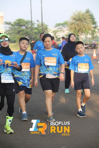 Race photo from ISOPLUS RUN 2025 - JAKARTA