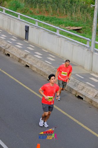 Race photo from CISANGKAN KBP CITY RUN 2025